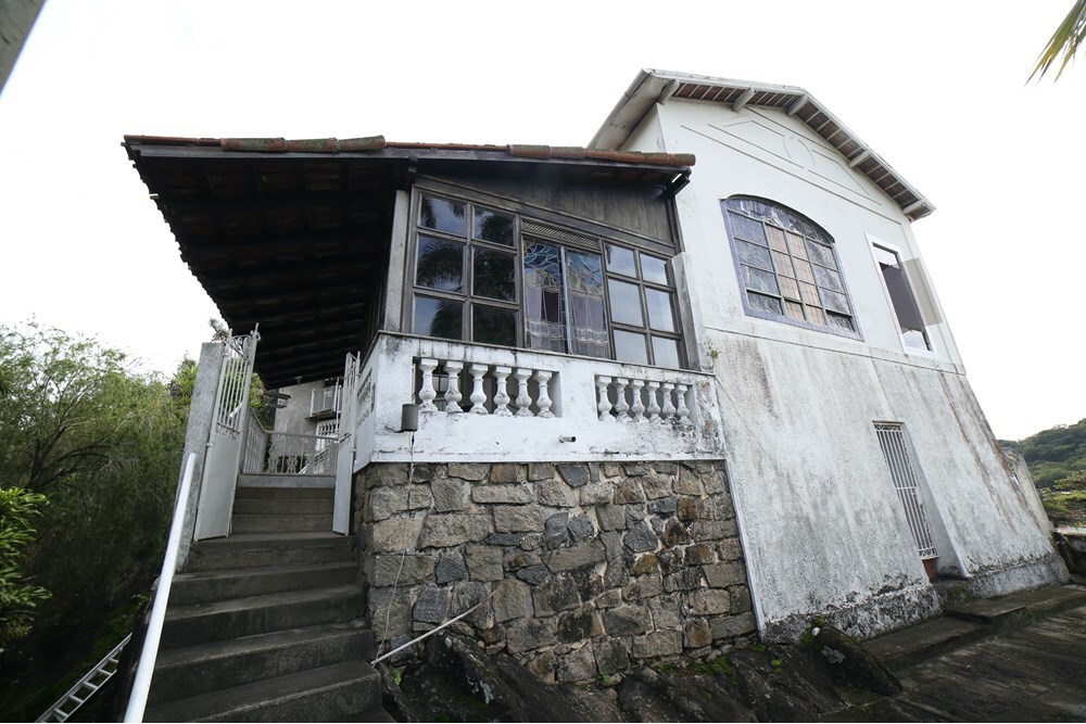 CDVVI 34 620161001-55 - Remax Lançamentos Exclusividades