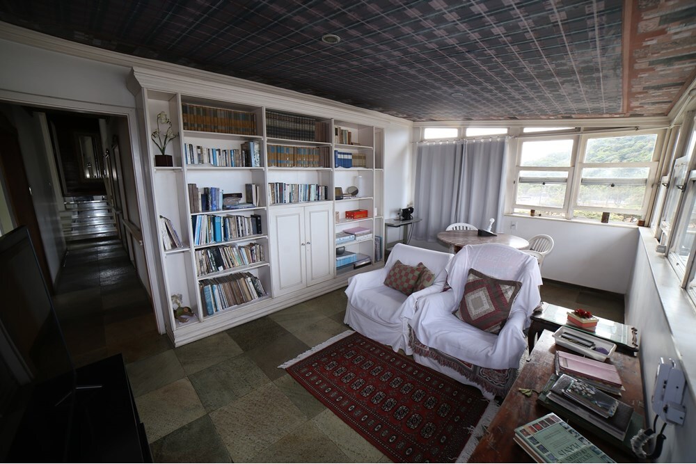 CDVVI 34 620161001-55 - Remax Lançamentos Exclusividades