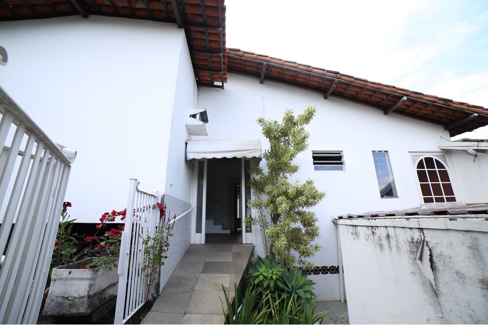 CDVVI 34 620161001-55 - Remax Lançamentos Exclusividades