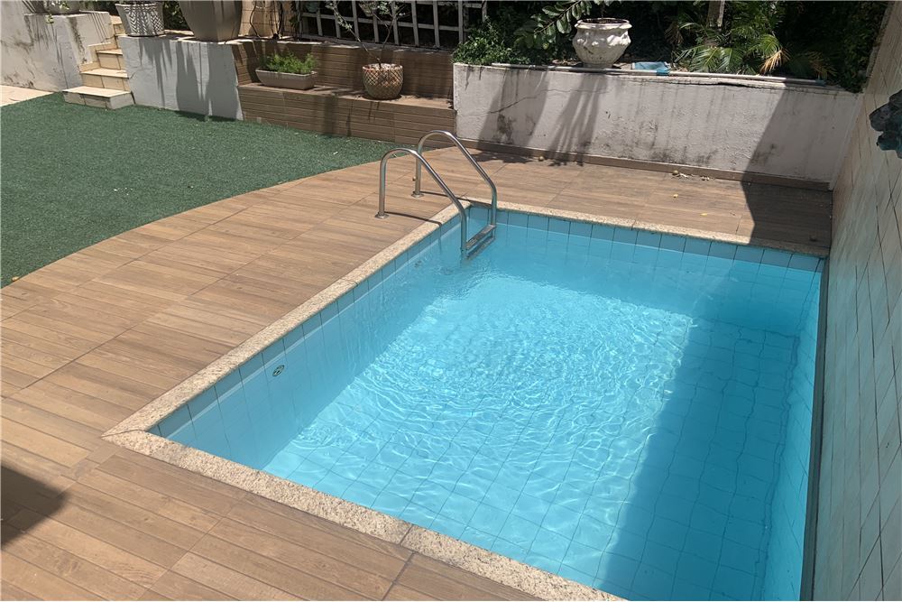 FFS 62 620161001-46 - Remax Lançamentos Exclusividades