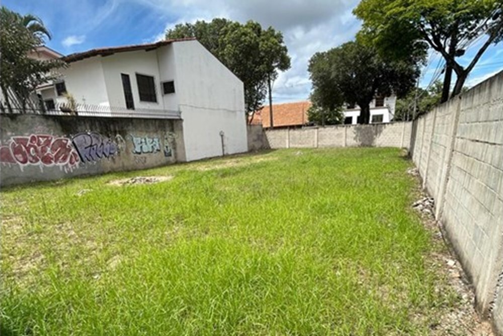 Residencial Multifamiliar de 437m² no bairro Mata da Praia, em Vitória | Eu Corretor