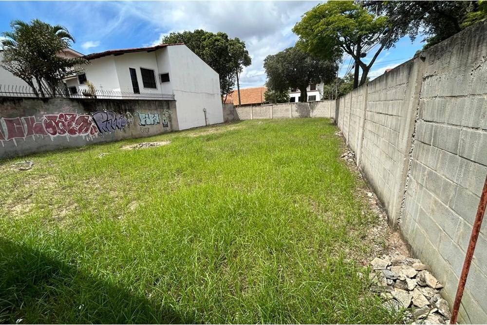 Residencial Multifamiliar de 437m² no bairro Mata da Praia, em Vitória | Eu Corretor