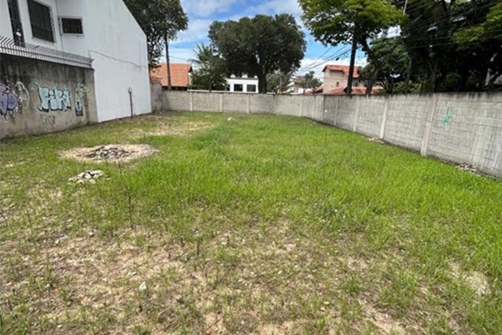 Residencial Multifamiliar de 437m² no bairro Mata da Praia, em Vitória | Eu Corretor