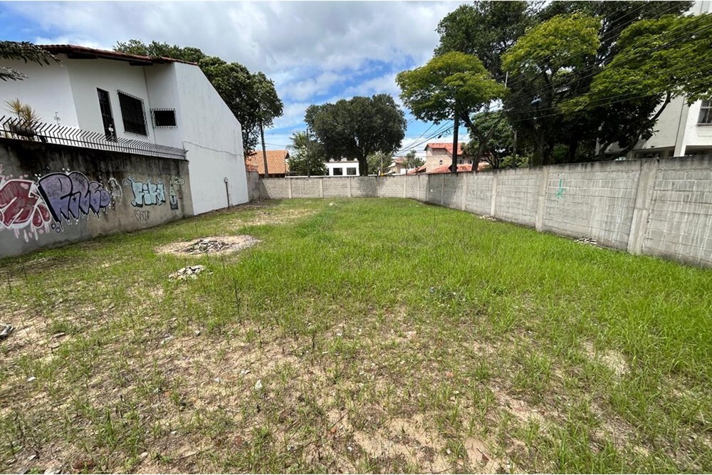 Residencial Multifamiliar de 437m² no bairro Mata da Praia, em Vitória | Eu Corretor