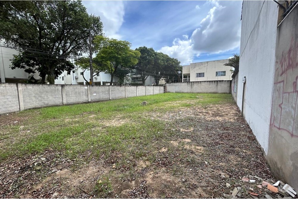 Residencial Multifamiliar de 437m² no bairro Mata da Praia, em Vitória | Eu Corretor