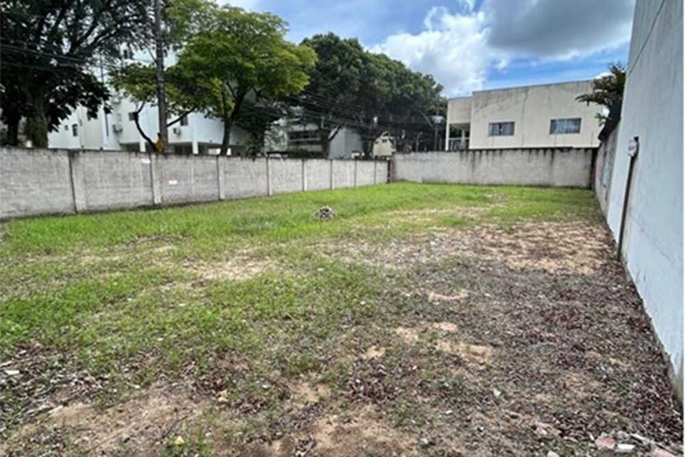 Residencial Multifamiliar de 437m² no bairro Mata da Praia, em Vitória | Eu Corretor