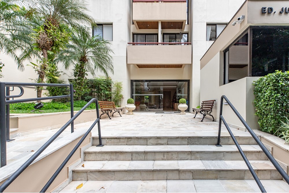 MJ 887 Apto 601241044-23 - REMAX Ville Exclusividades