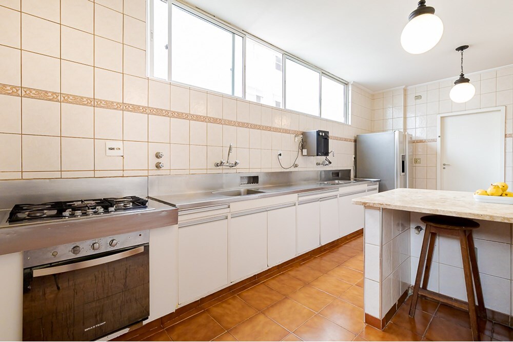 HP 147 Apto 601081007-80 - REMAX Lepex Exclusividades