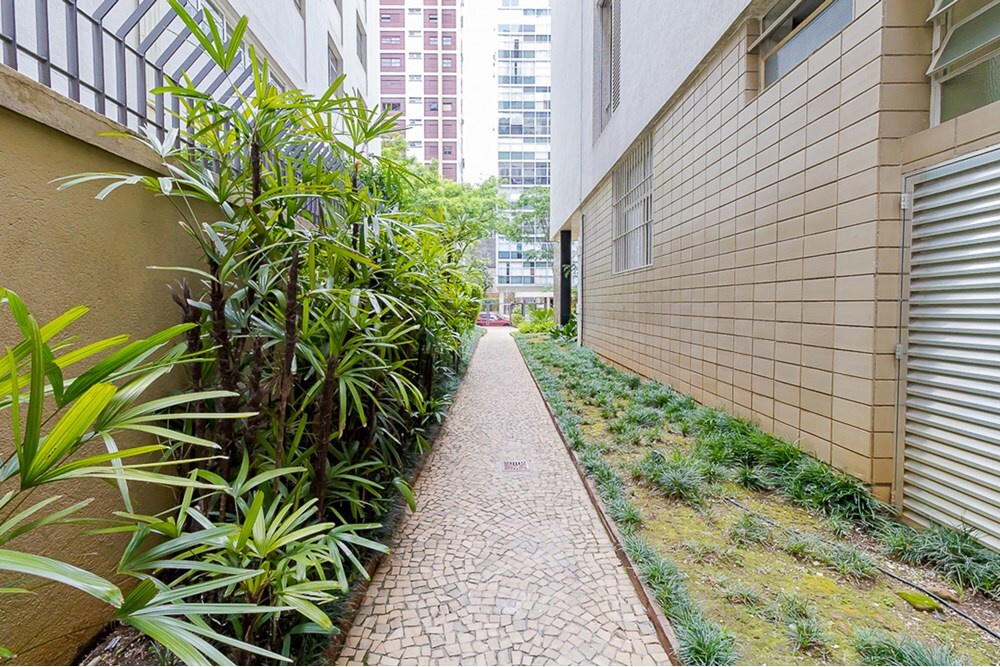 HP 147 Apto 601081007-80 - REMAX Lepex Exclusividades