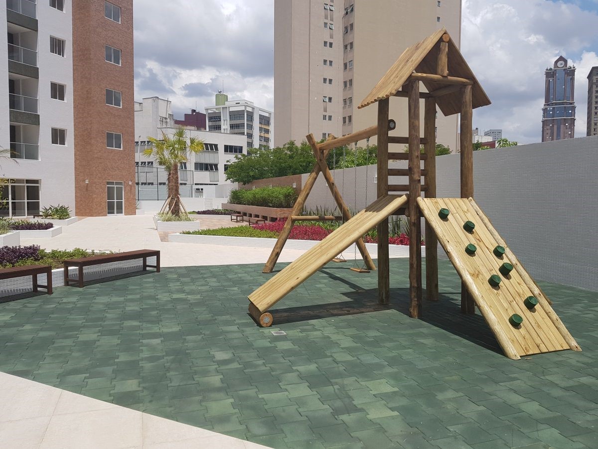 Residencial Multifamiliar de 3 quartos, 77m² no bairro Mercês, em Curitiba | Eu Corretor