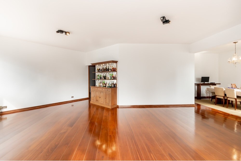 Residencial Multifamiliar de 4 quartos, 244m² no bairro Vila Uberabinha, em São Paulo | Eu Corretor