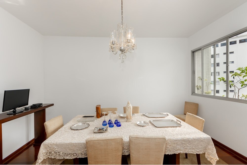 VUJ 165 Apto 601721032-78 - REMAX Front Exclusividades