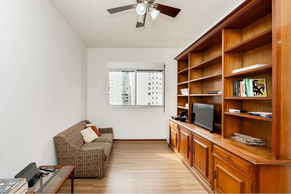 VUJ 165 Apto 601721032-78 - REMAX Front Exclusividades