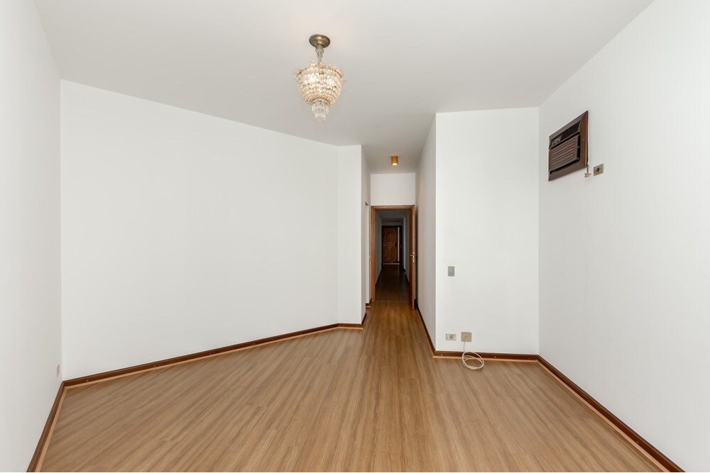 VUJ 165 Apto 601721032-78 - REMAX Front Exclusividades