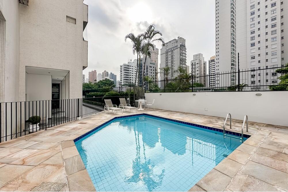 VUJ 165 Apto 601721032-78 - REMAX Front Exclusividades