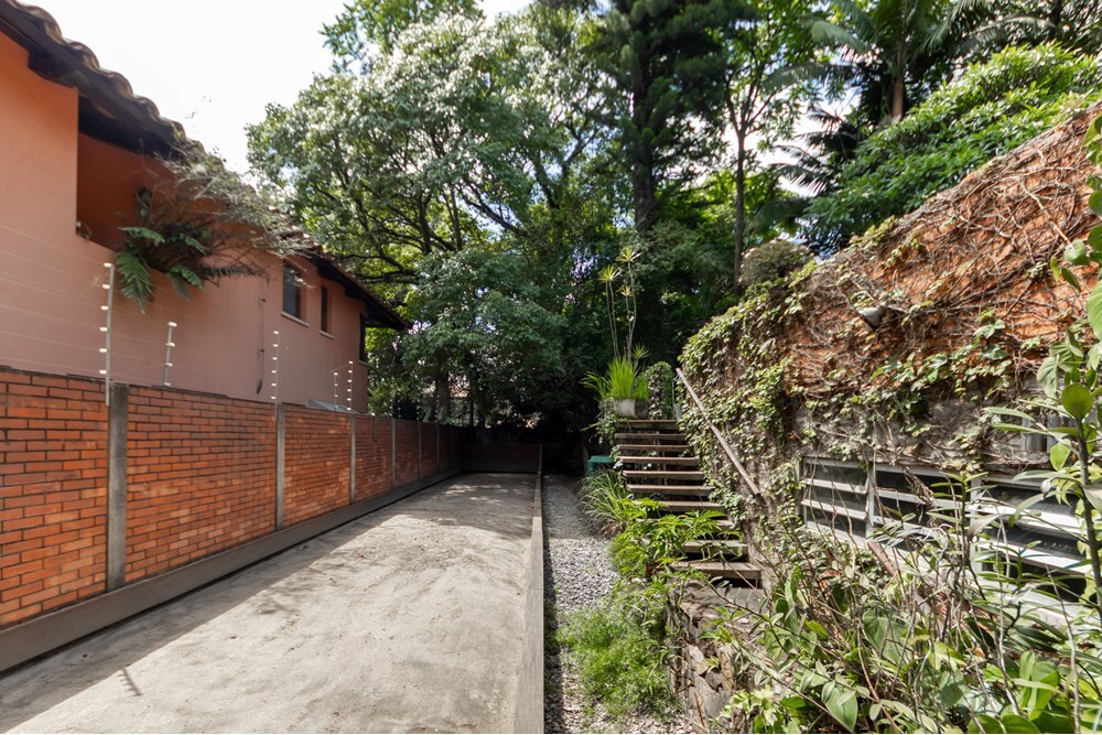 CJR 379 630331071-7 - REMAX Comunità Exclusividades