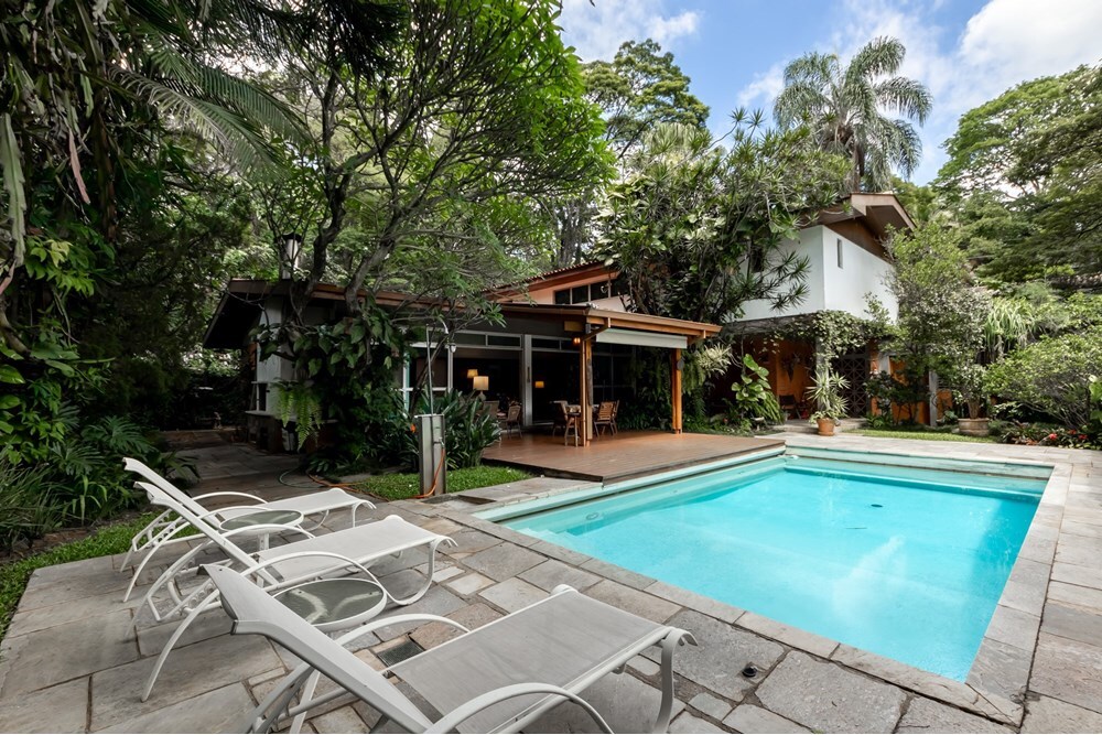 CJR 379 630331071-7 - REMAX Comunità Exclusividades