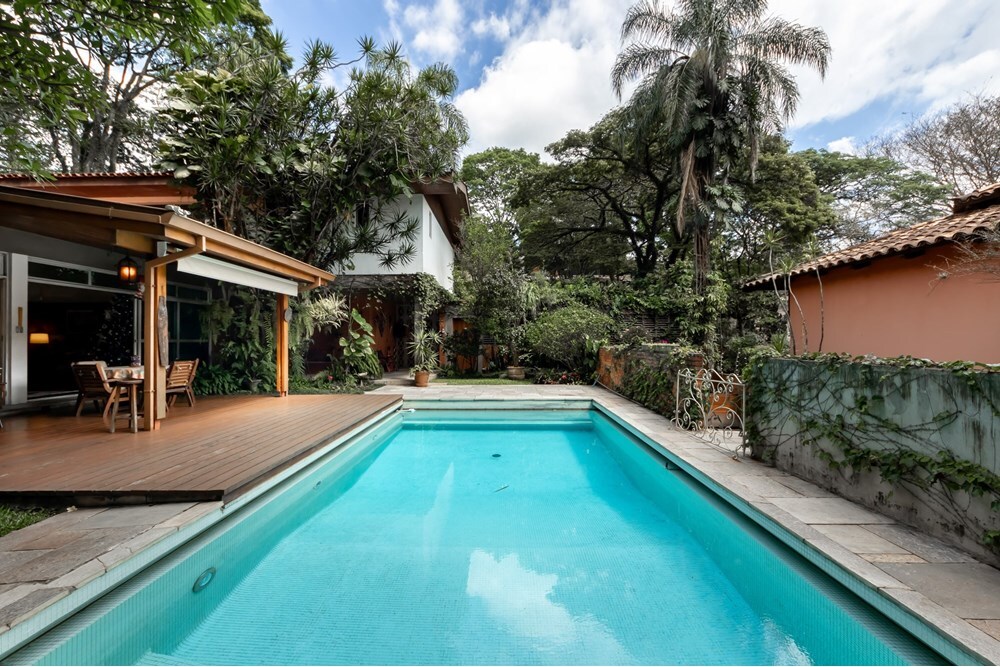 CJR 379 630331071-7 - REMAX Comunità Exclusividades