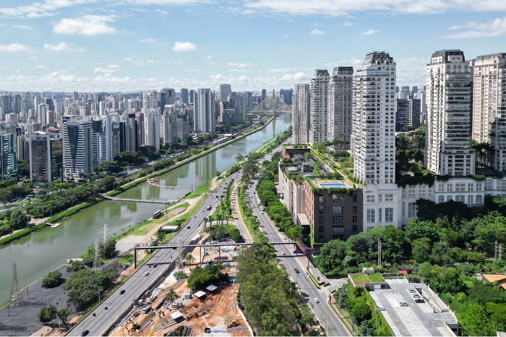 CJR 379 630331071-7 - REMAX Comunità Exclusividades