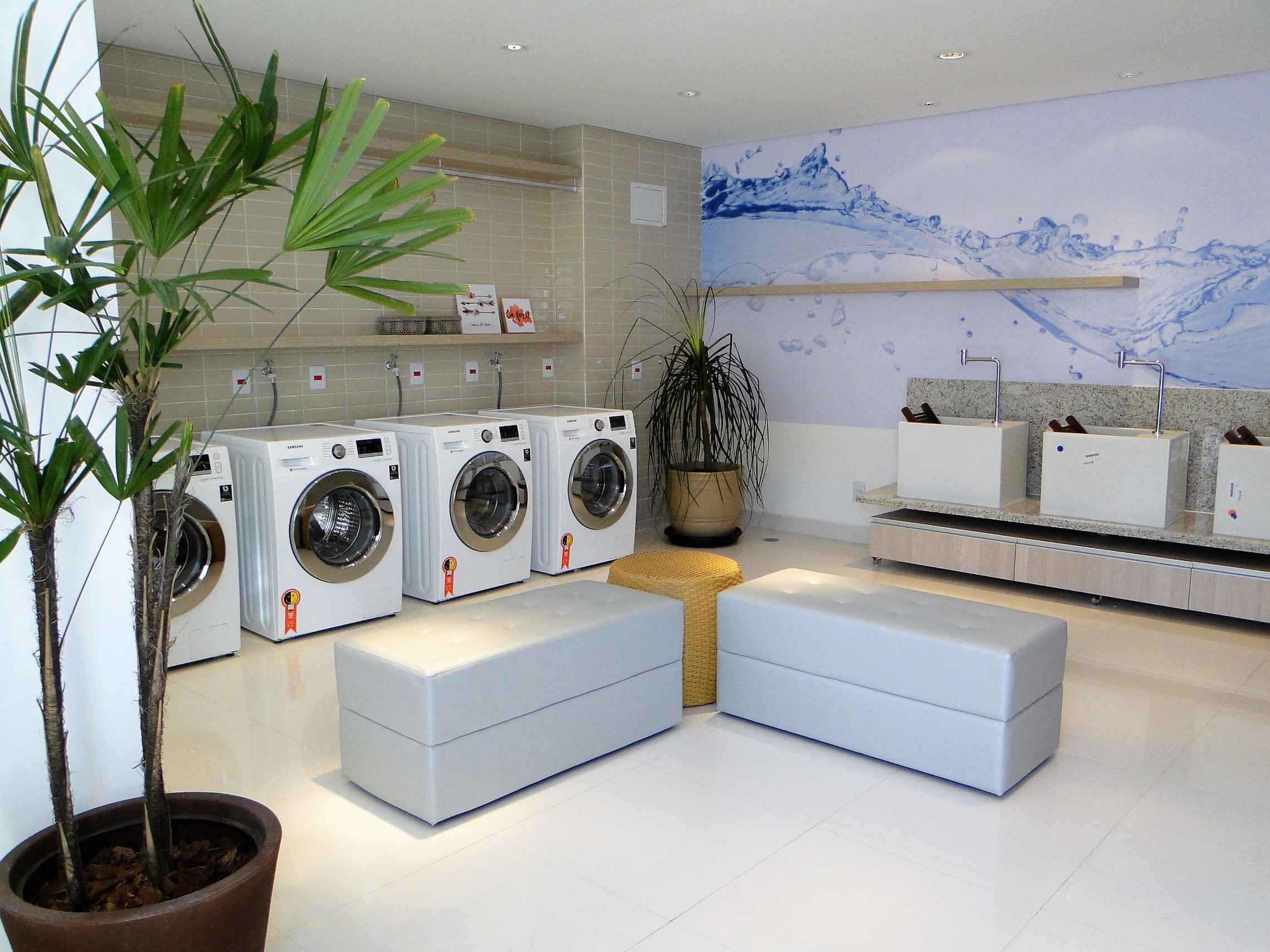 Unique Mbigucci - Mbigucci