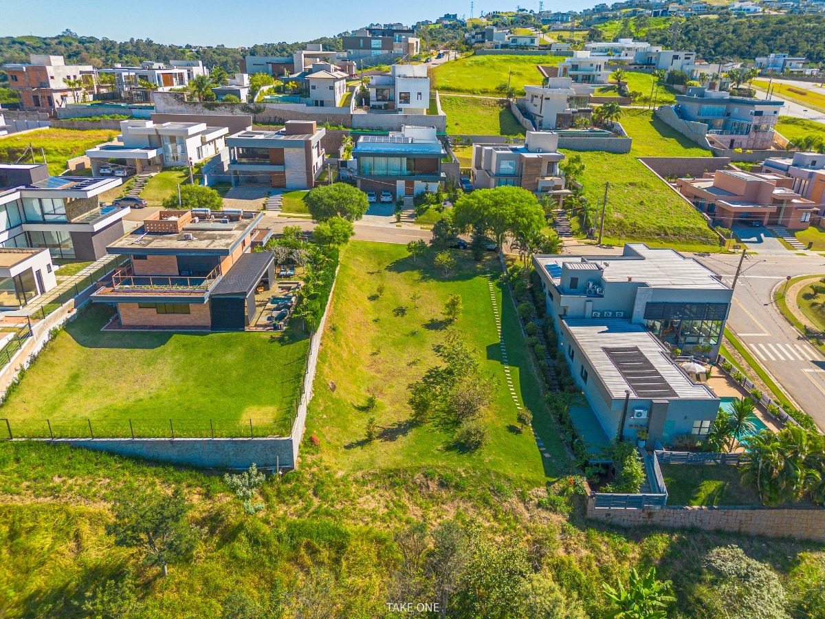 Residencial Multifamiliar de 800m² no bairro Monte Alegre, em Vinhedo | Eu Corretor