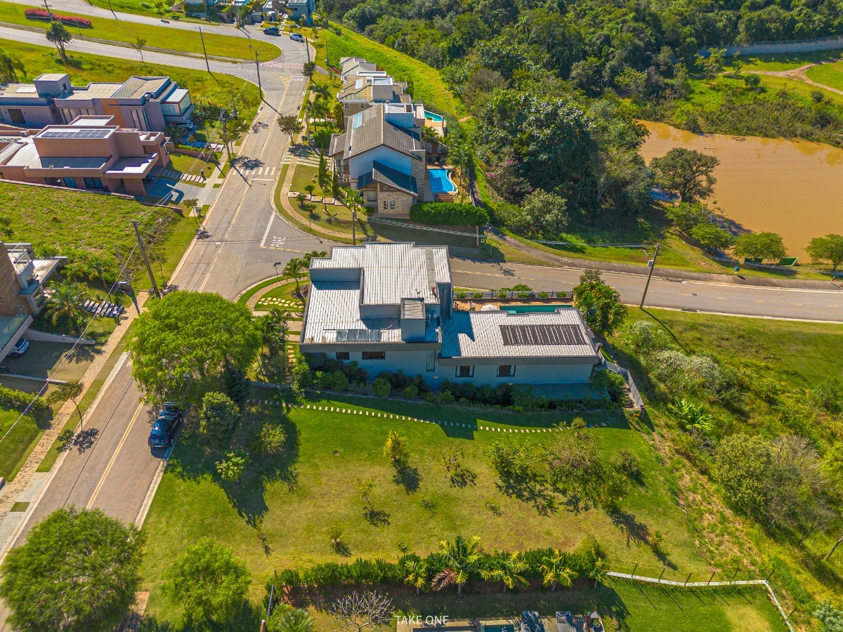 Residencial Multifamiliar de 800m² no bairro Monte Alegre, em Vinhedo | Eu Corretor