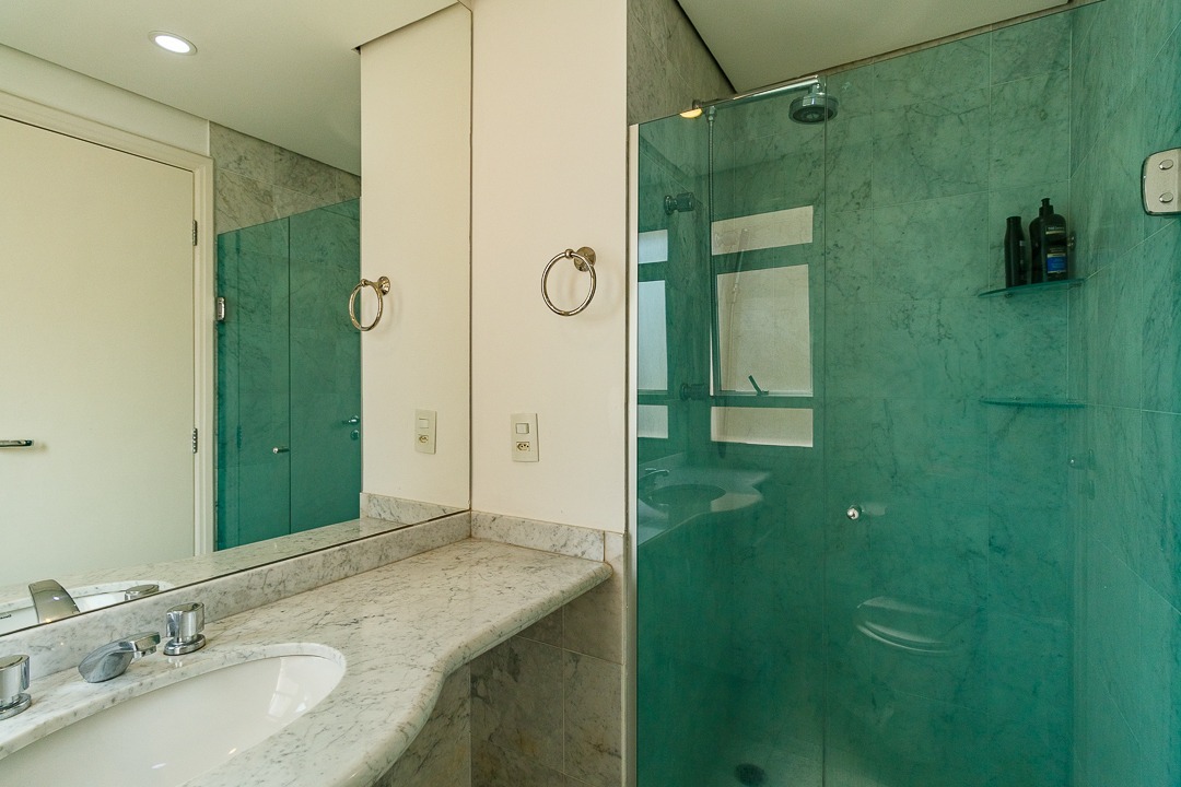 Residencial Multifamiliar de 4 quartos, 223m² no bairro Vila Suzana, em São Paulo | Eu Corretor