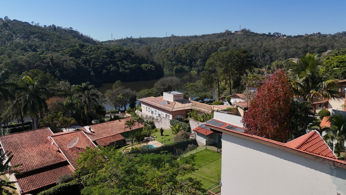 Residencial Multifamiliar de 1512m² no bairro Caixa D´Água, em Vinhedo | Eu Corretor