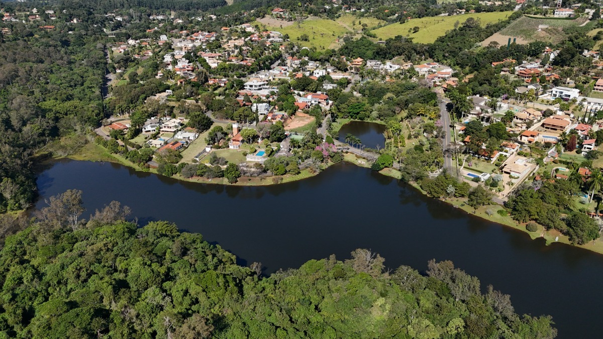 Residencial Multifamiliar de 1512m² no bairro Caixa D´Água, em Vinhedo | Eu Corretor