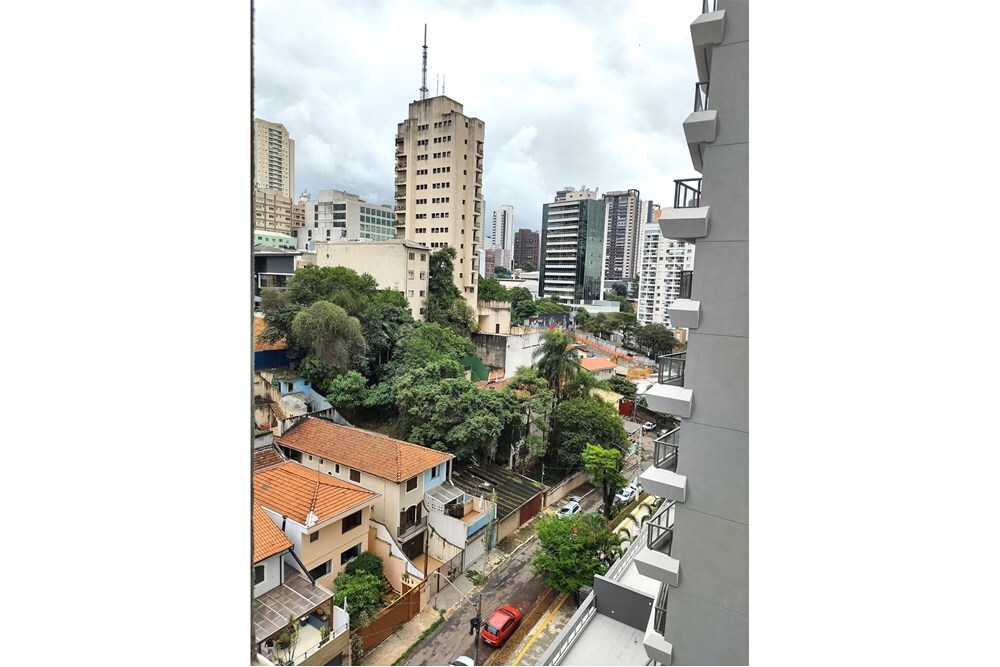 PAF 654 Apto 601241001-50 - REMAX Ville Exclusividades