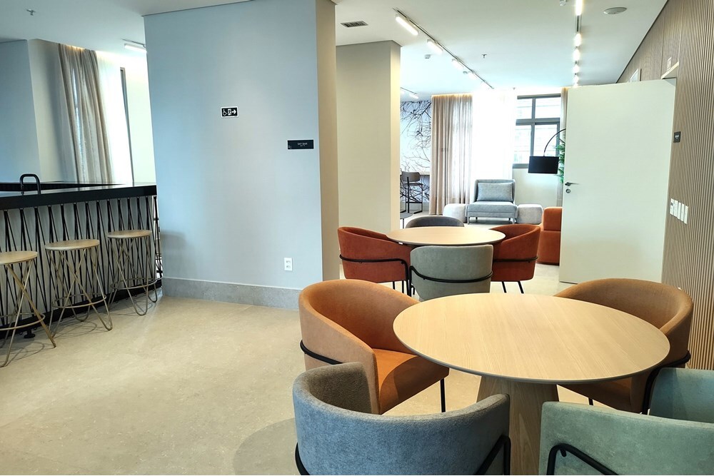 PAF 654 Apto 601241001-50 - REMAX Ville Exclusividades