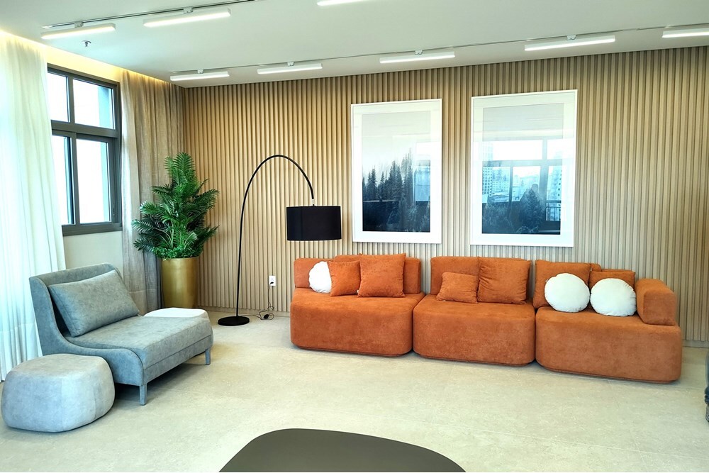 PAF 654 Apto 601241001-50 - REMAX Ville Exclusividades