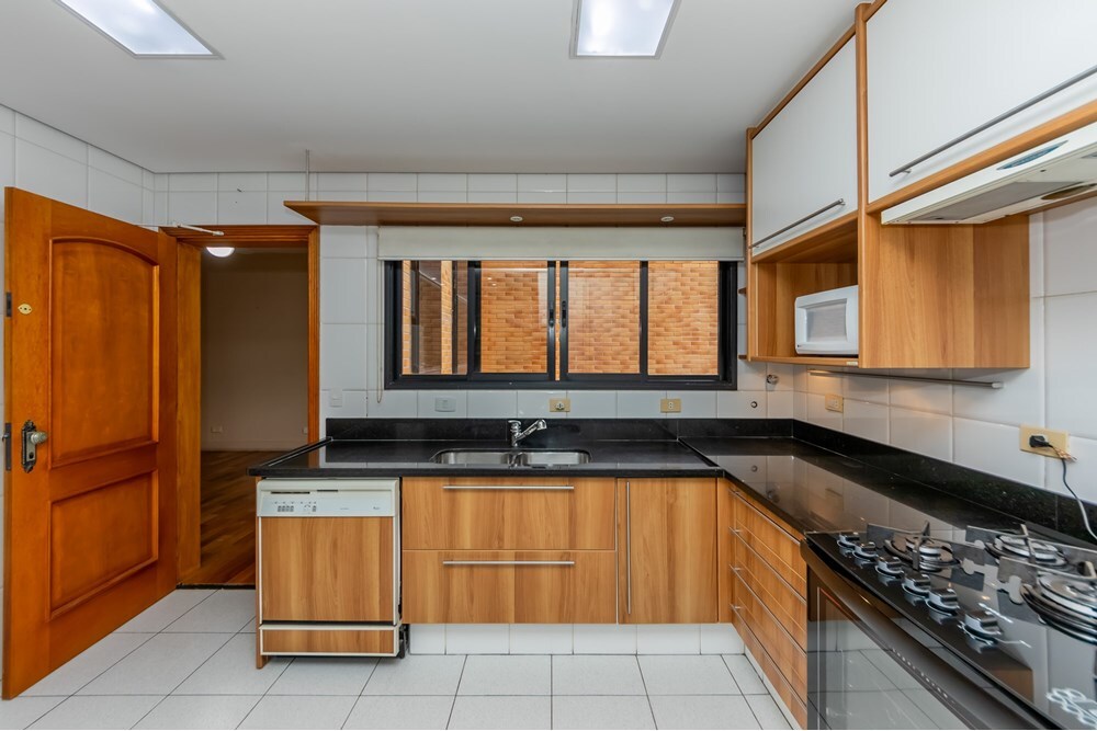 Residencial Multifamiliar de 4 quartos, 247m² no bairro Vila Suzana, em São Paulo | Eu Corretor