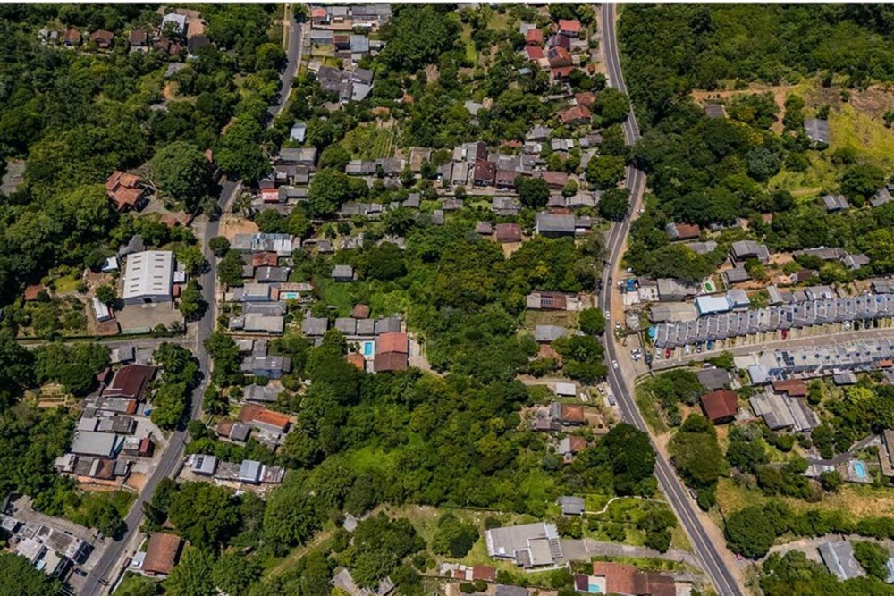 Residencial Multifamiliar de 10247m² no bairro Vila Nova, em Porto Alegre | Eu Corretor