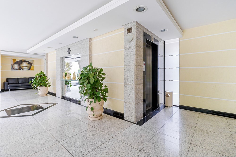 HDAL 915 Apto 601081007-81 - REMAX Lepex Exclusividades