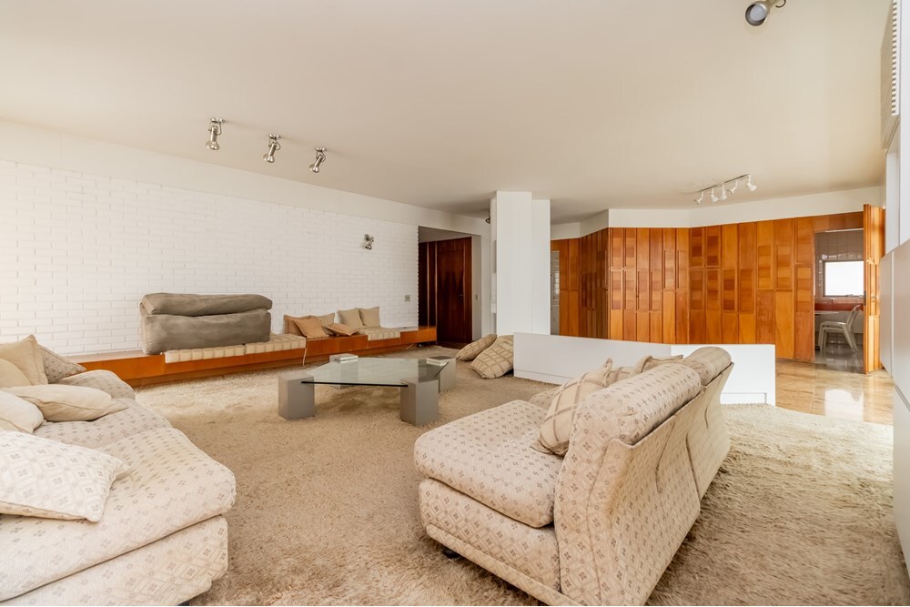 HBDI 821 Apto 601081048-22 - REMAX Lepex Exclusividades