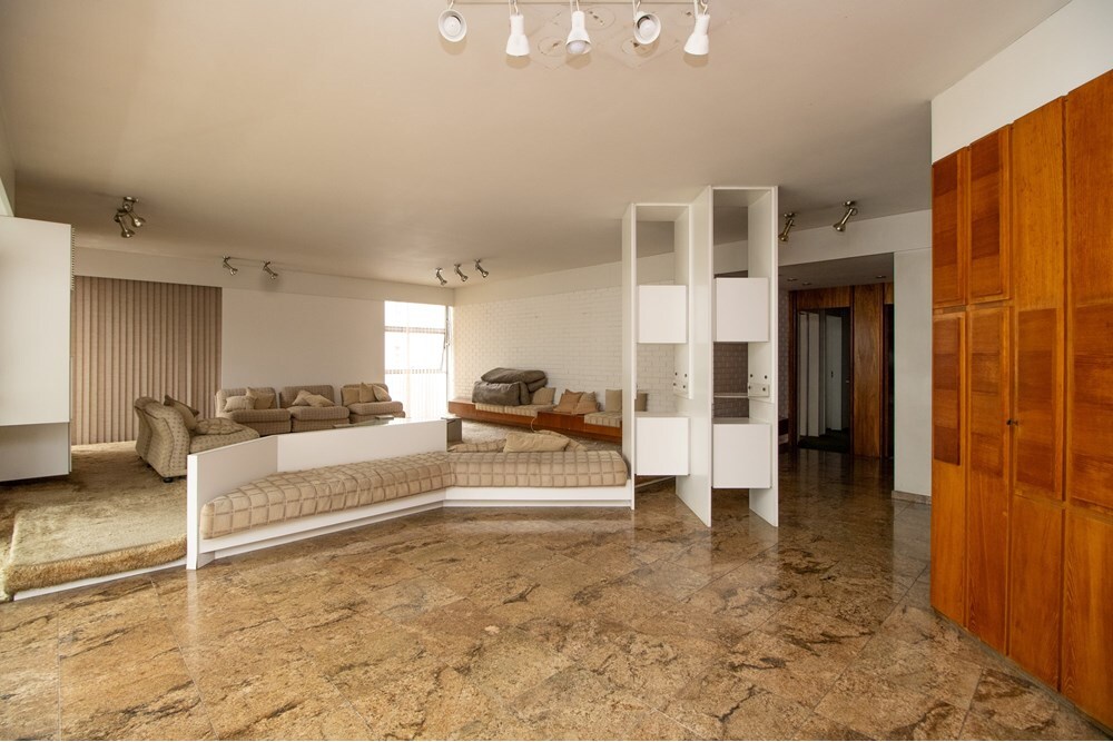 HBDI 821 Apto 601081048-22 - REMAX Lepex Exclusividades