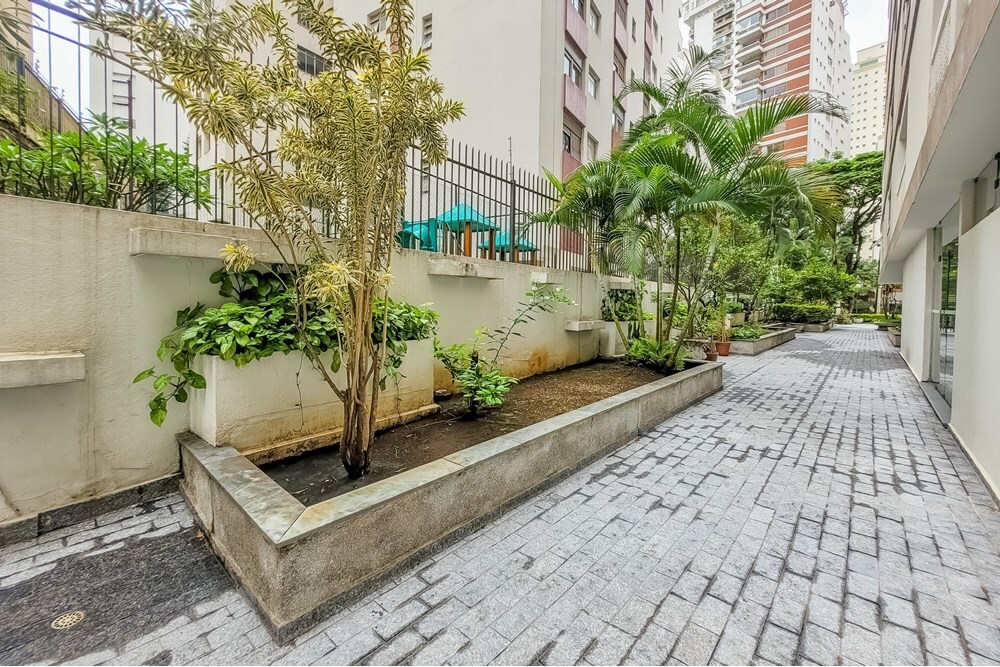 HBDI 821 Apto 601081048-22 - REMAX Lepex Exclusividades