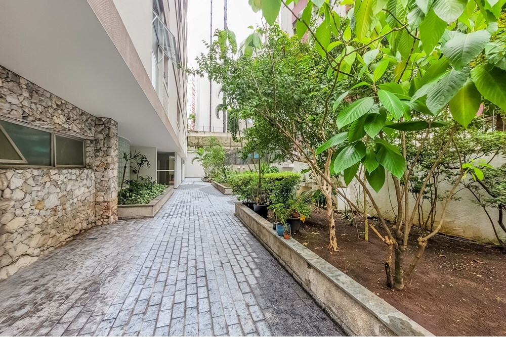 HBDI 821 Apto 601081048-22 - REMAX Lepex Exclusividades