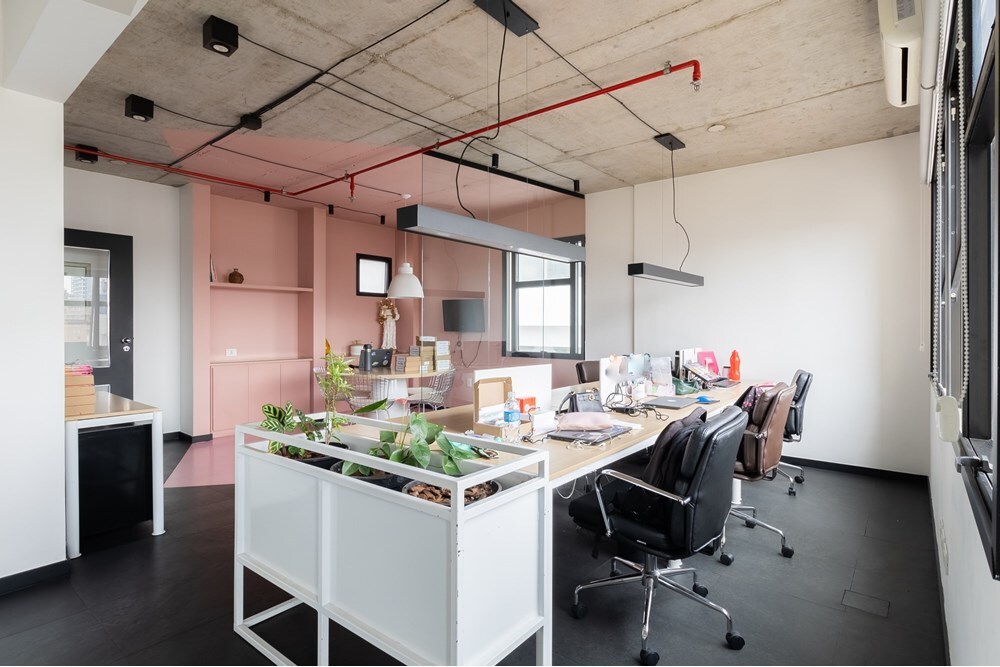 PADA 1857 Sala 601401028-23 - REMAX Paradisus Exclusividades