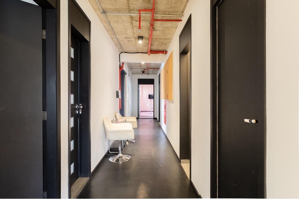 PADA 1857 Sala 601401028-23 - REMAX Paradisus Exclusividades