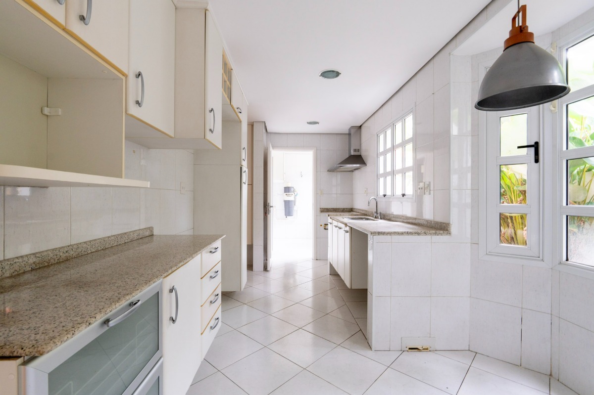 Residencial Multifamiliar de 5 quartos, 424m² no bairro Jardim Petrópolis, em São Paulo | Eu Corretor