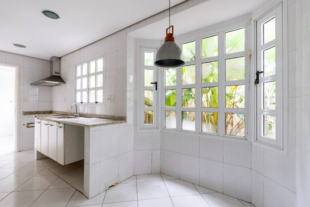 Residencial Multifamiliar de 5 quartos, 424m² no bairro Jardim Petrópolis, em São Paulo | Eu Corretor