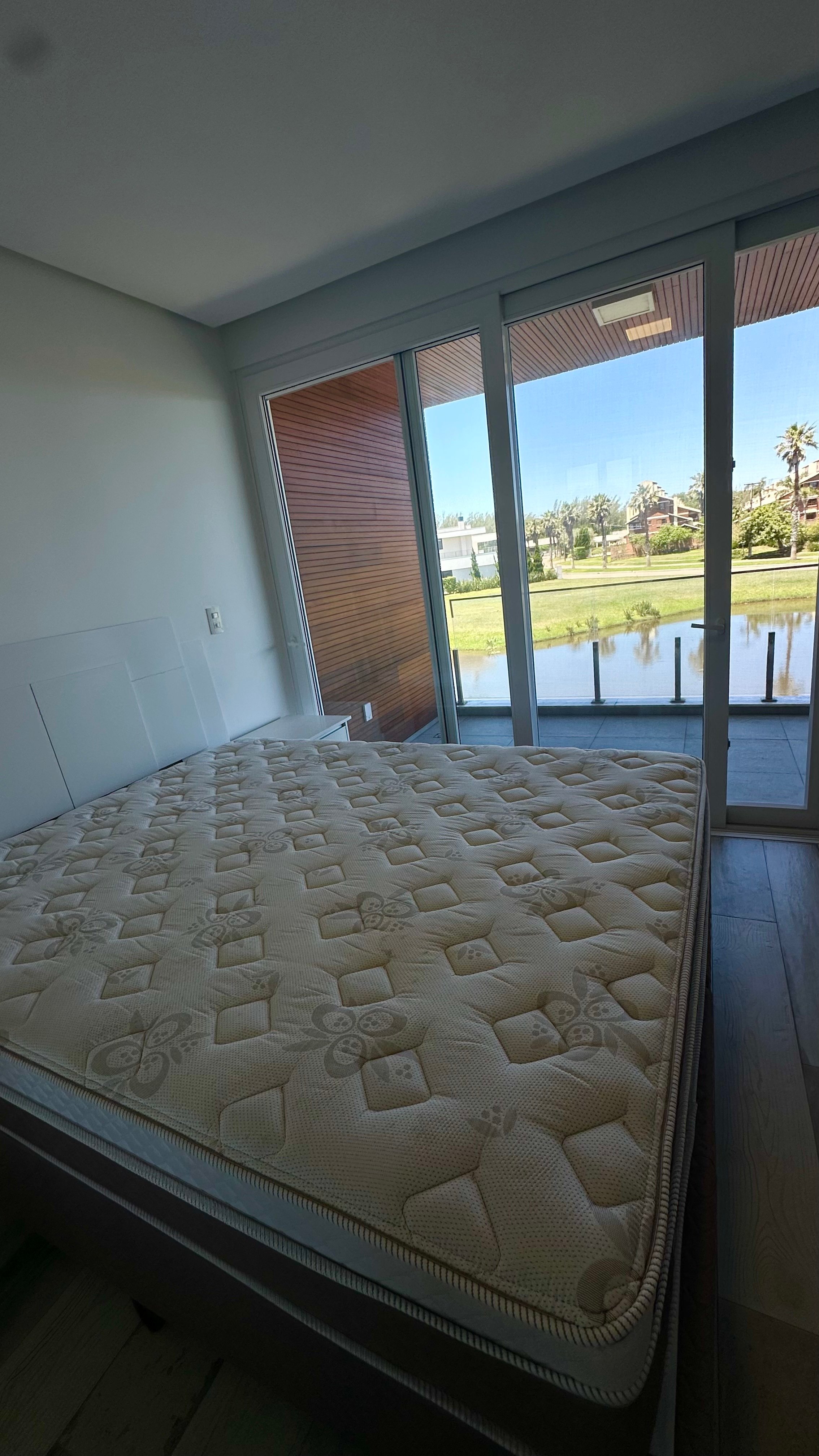 Residencial Multifamiliar de 4 quartos, 348m² no bairro Torres, em Torres | Eu Corretor