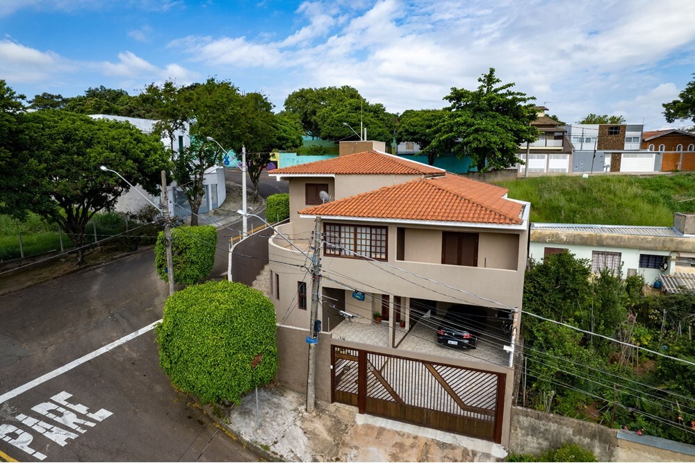 JAAL 86 Casa 690591010-38 - REMAX Máxima Exclusividades