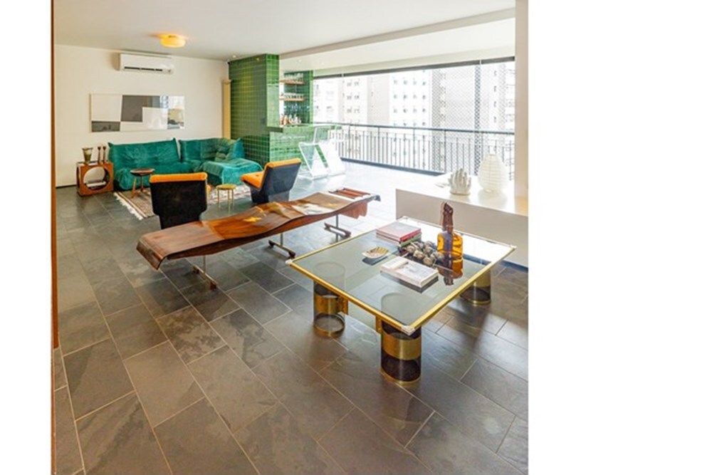 BL 44 Apto 601241044-27 - REMAX Ville Exclusividades