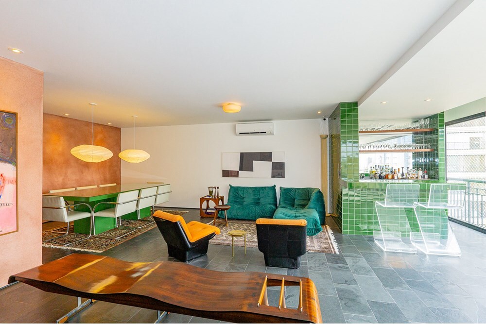 BL 44 Apto 601241044-27 - REMAX Ville Exclusividades