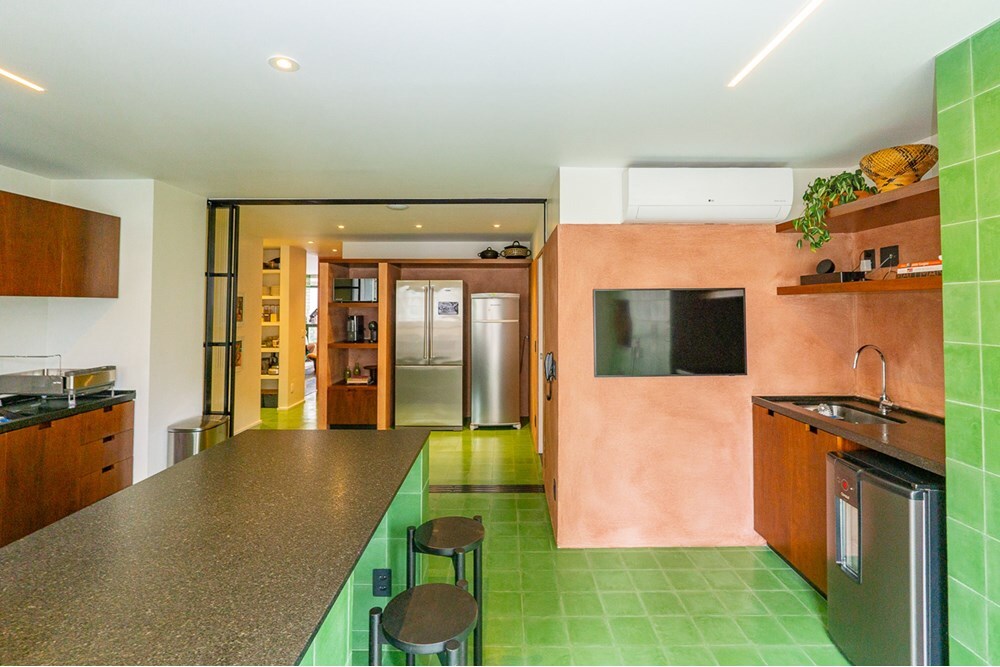 BL 44 Apto 601241044-27 - REMAX Ville Exclusividades