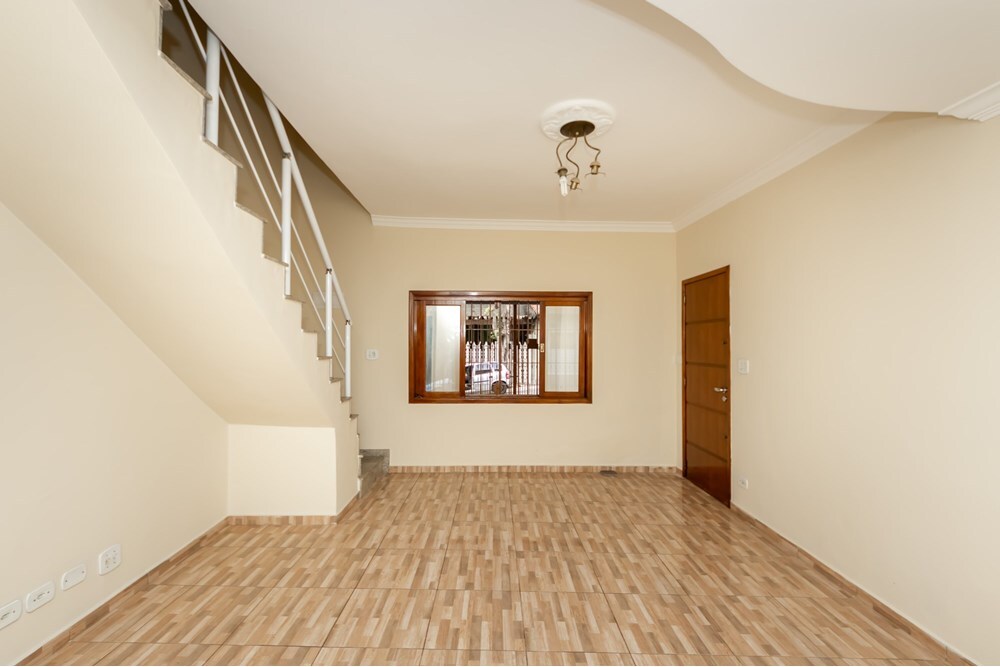 VGIP 93 Casa 602291003-3 - REMAX B12 Exclusividades VGIP 93 Casa 602291003-3 - REMAX B12 Exclusividades