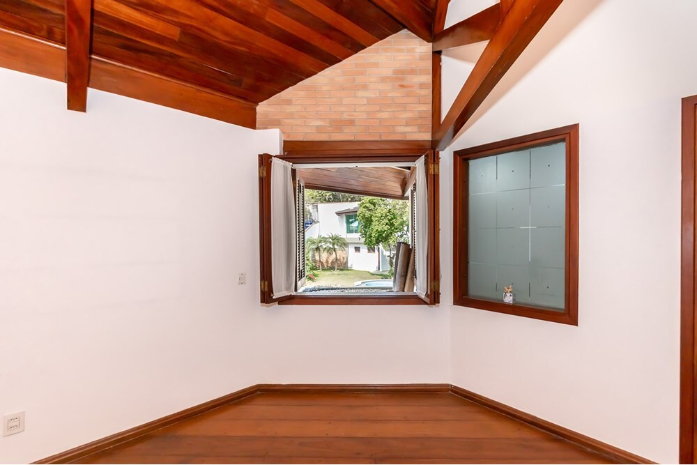 JFE 365 602291018-100 - REMAX B12 Exclusividades